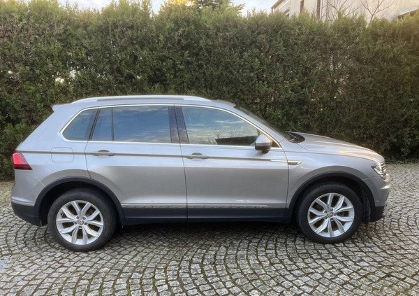 Volkswagen Tiguan cena 99900 przebieg: 81000, rok produkcji 2017 z Glinojeck małe 466